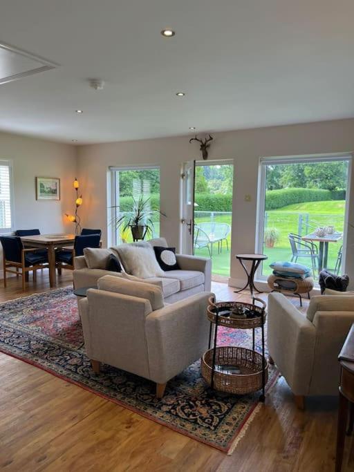 Adorable One Bedroom Apartment With Balcony Newtownards Eksteriør billede