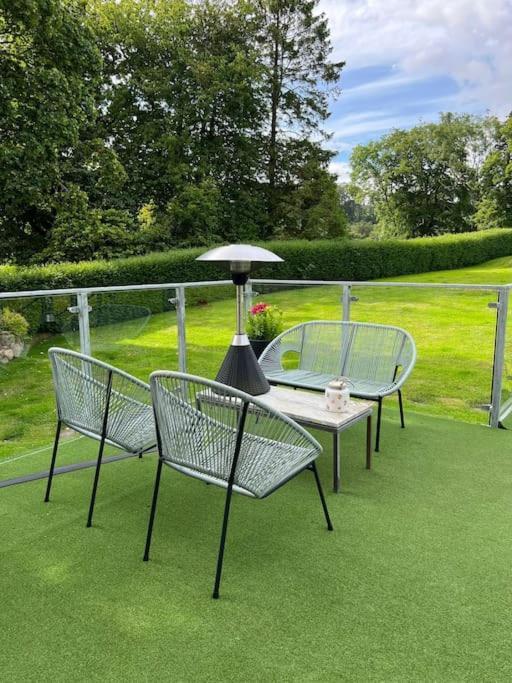 Adorable One Bedroom Apartment With Balcony Newtownards Eksteriør billede